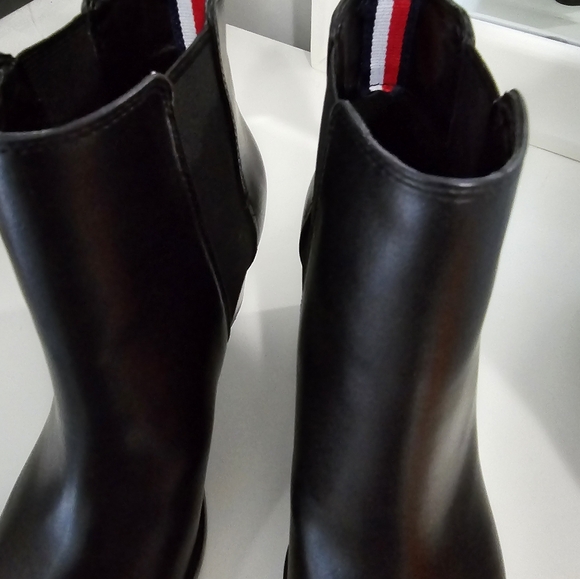 Boots - Picture 1 of 4